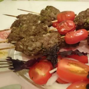 कबाब और अन्य मुख्य व्यंजन